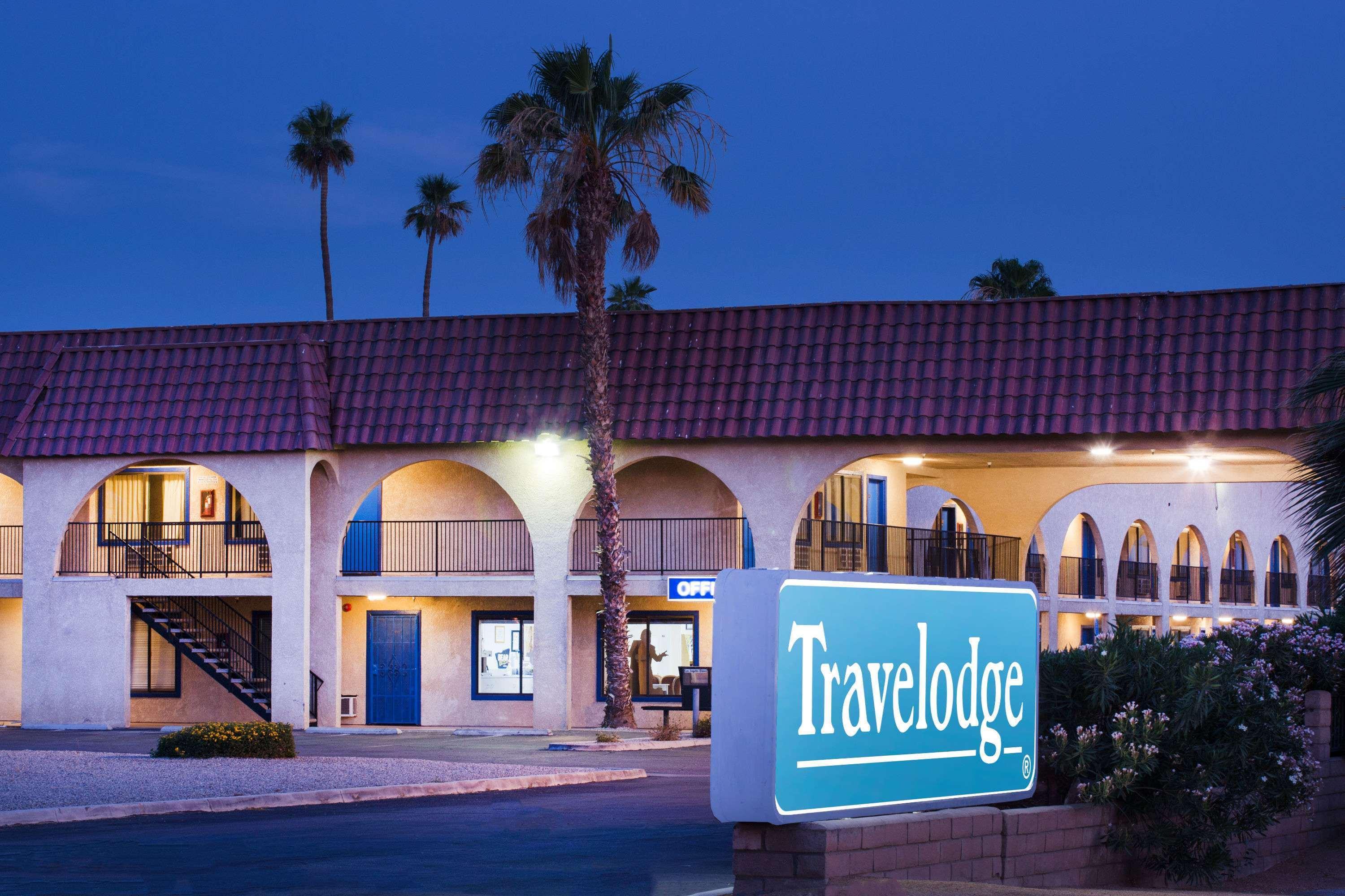 Travelodge By Wyndham Indio Exteriör bild