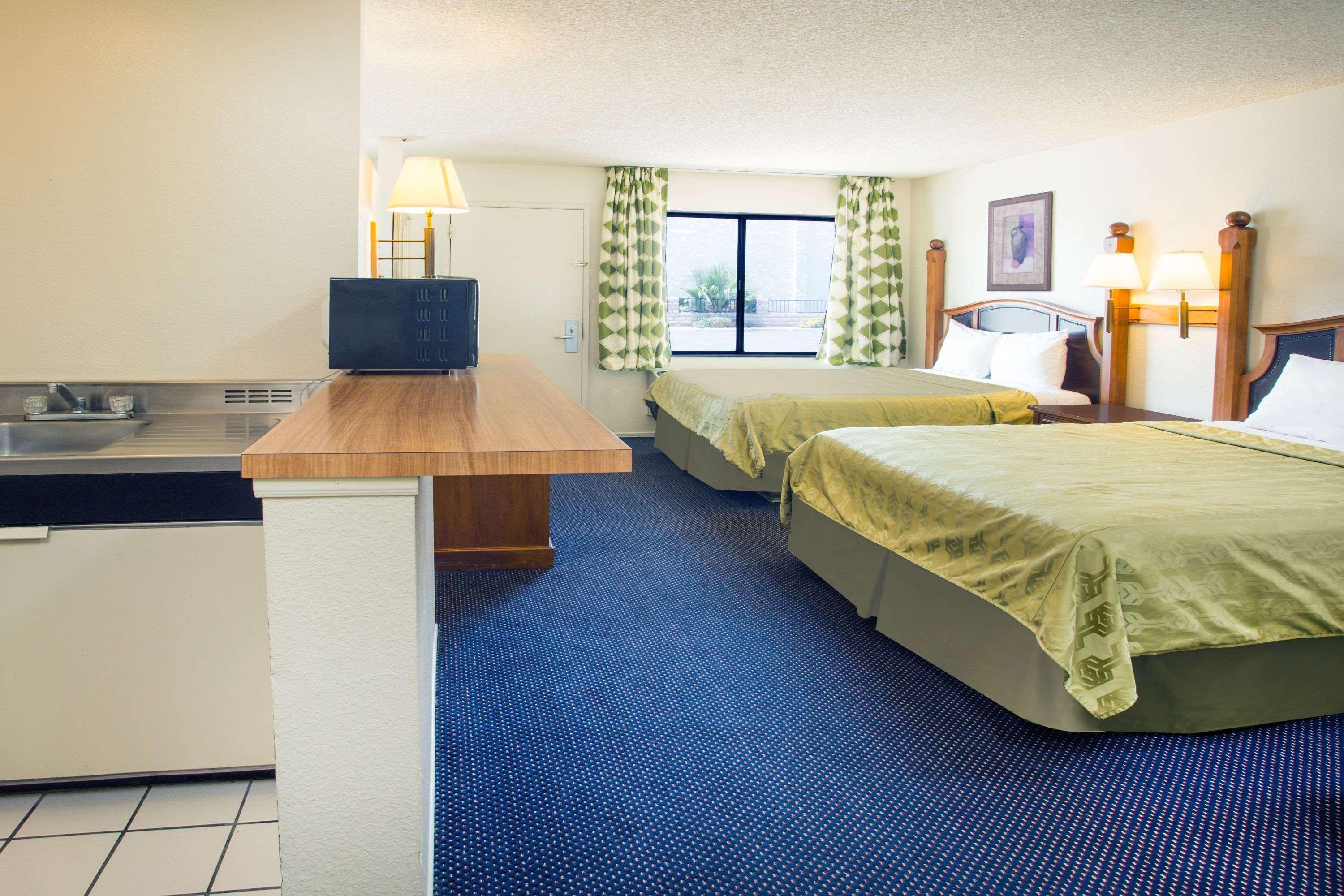 Travelodge By Wyndham Indio Exteriör bild