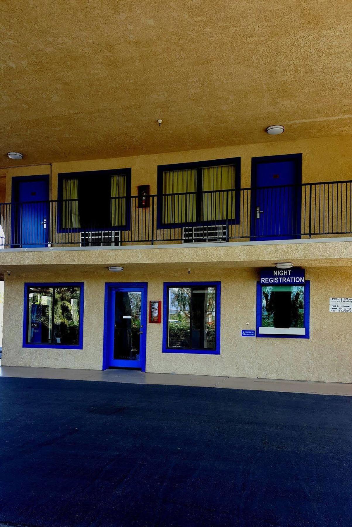 Travelodge By Wyndham Indio Exteriör bild